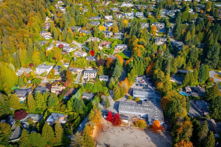 Photo 37 at 775 Southborough Drive, West Vancouver