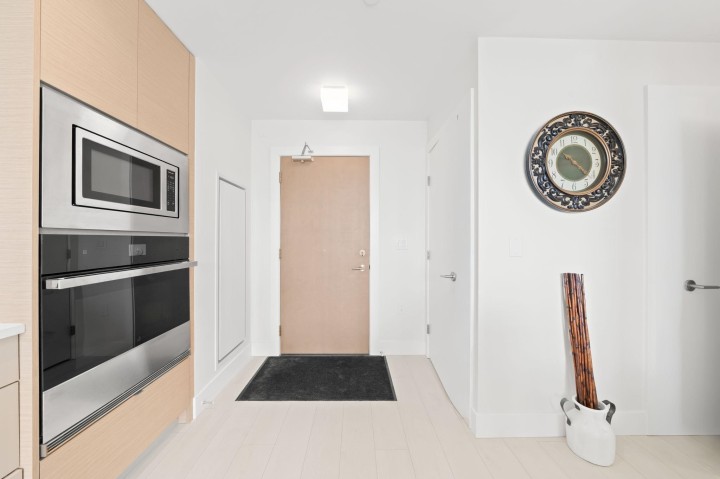 Photo 5 at 2201 - 3438 Sawmill Crescent, South Marine, Vancouver East