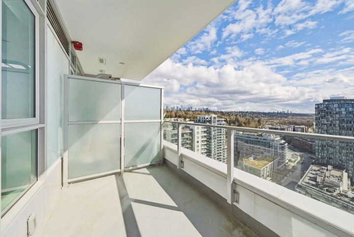 Photo 11 at 2201 - 3438 Sawmill Crescent, South Marine, Vancouver East