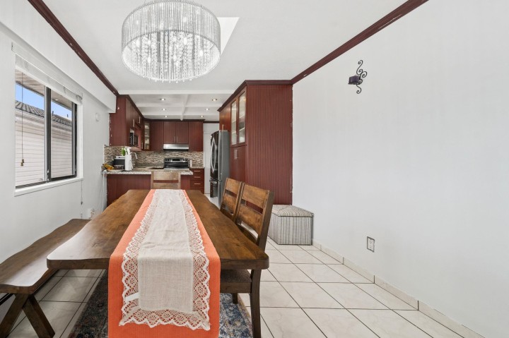 Photo 16 at 7882 Windsor Street, South Vancouver, Vancouver East