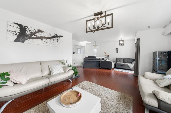 Photo 7 at 7882 Windsor Street, South Vancouver, Vancouver East