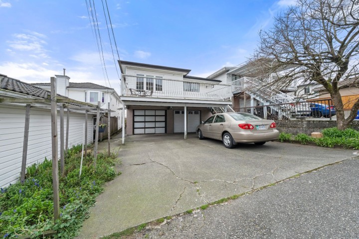 Photo 36 at 7882 Windsor Street, South Vancouver, Vancouver East