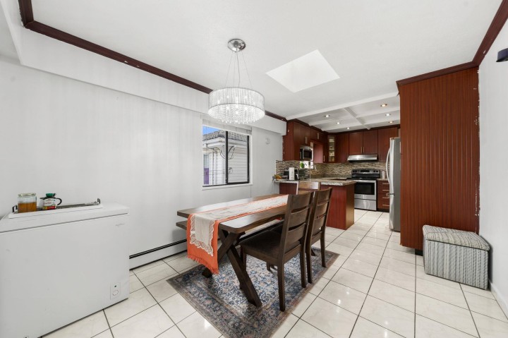 Photo 15 at 7882 Windsor Street, South Vancouver, Vancouver East