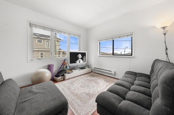 Photo 19 at 7882 Windsor Street, South Vancouver, Vancouver East