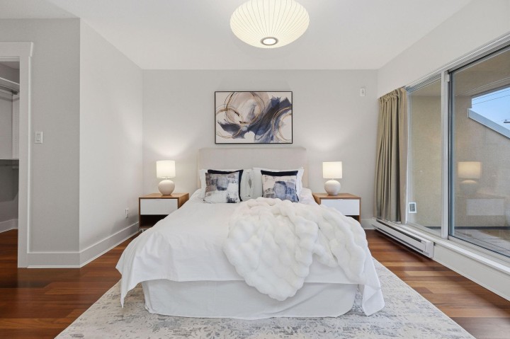 Photo 19 at 302 - 2455 Bellevue Avenue, West Vancouver