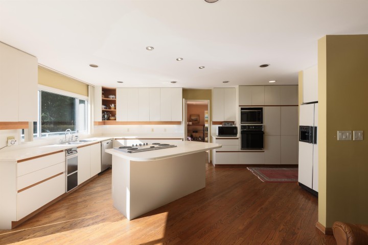 Photo 13 at 860 Fairmile Road, British Properties, West Vancouver