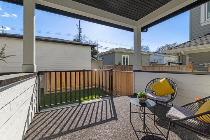 Photo 12 at 2138 Venables Street, Grandview Woodland, Vancouver East