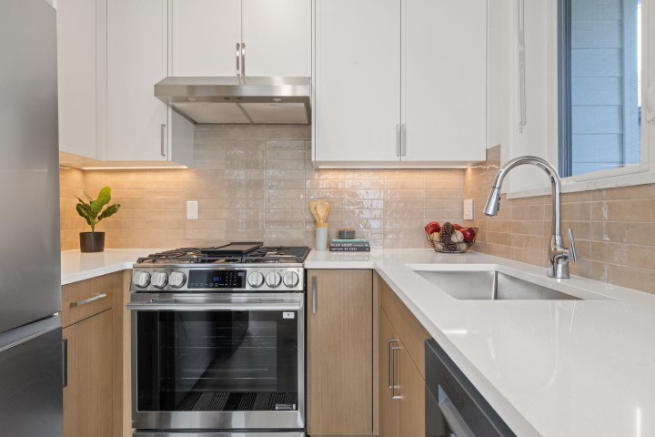 Photo 7 at 2138 Venables Street, Grandview Woodland, Vancouver East