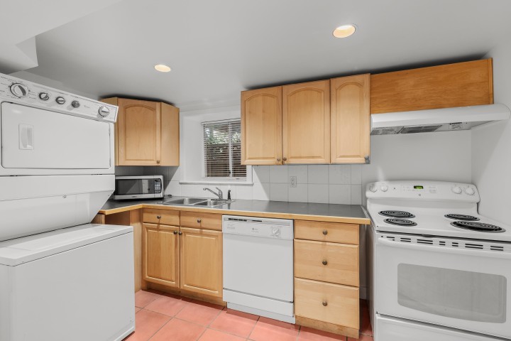 Photo 21 at 2641 E 5th Avenue, Renfrew VE, Vancouver East