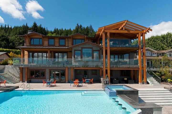 Photo 2 at 1037 Millstream Road, British Properties, West Vancouver