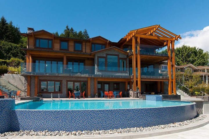 Photo 1 at 1037 Millstream Road, British Properties, West Vancouver