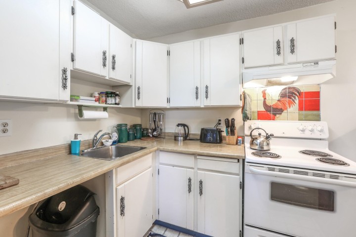 Photo 8 at 205 - 665 E 6th Avenue, Mount Pleasant VE, Vancouver East