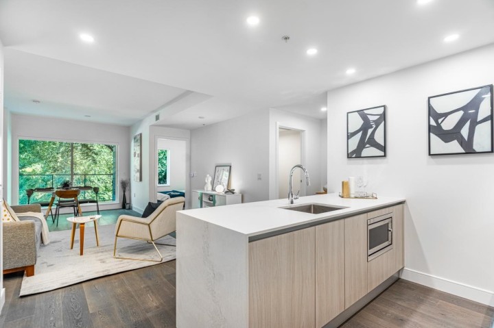 Photo 7 at 209 - 488 W 58th Avenue, South Cambie, Vancouver West