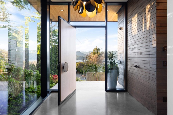 Photo 2 at 6252 Overstone Drive, Gleneagles, West Vancouver