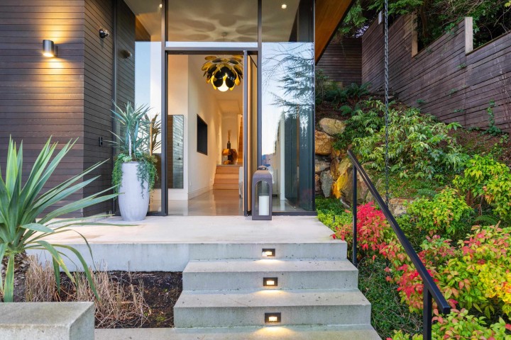 Photo 3 at 6252 Overstone Drive, Gleneagles, West Vancouver