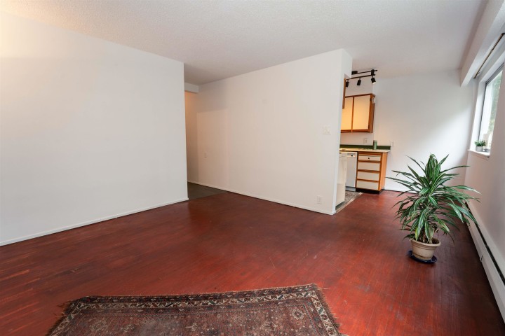 Photo 7 at 210 - 1050 Jervis Street, West End VW, Vancouver West