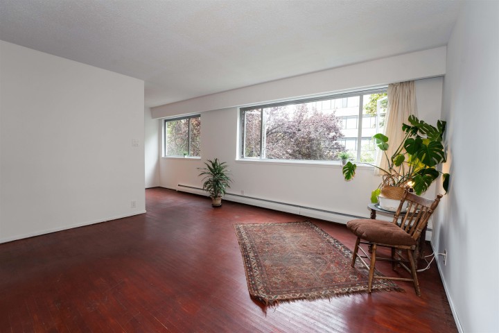 Photo 3 at 210 - 1050 Jervis Street, West End VW, Vancouver West