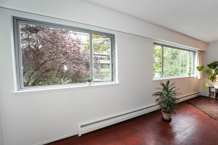 Photo 9 at 210 - 1050 Jervis Street, West End VW, Vancouver West