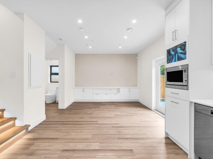 Photo 12 at 2 - 4257 Knight Street, Knight, Vancouver East