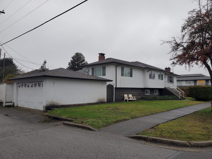 Photo 1 at 6505 Wales Street, Killarney VE, Vancouver East