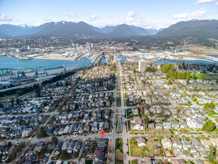 Photo 25 at 3690 Dundas Street, Hastings Sunrise, Vancouver East