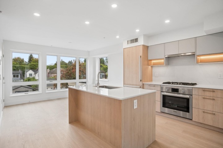 Photo 4 at 202 - 578 W 24 Avenue, Cambie, Vancouver West