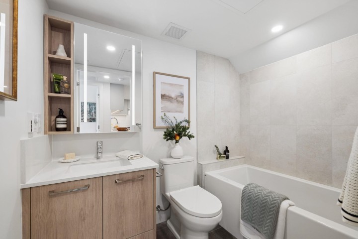 Photo 11 at 122 - 578 W 24 Avenue, Cambie, Vancouver West