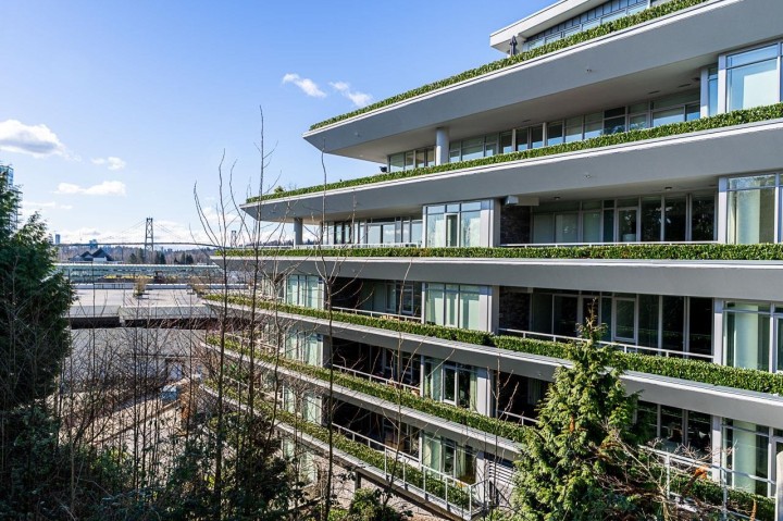 Photo 2 at 401 - 768 Arthur Erickson Place, Park Royal, West Vancouver