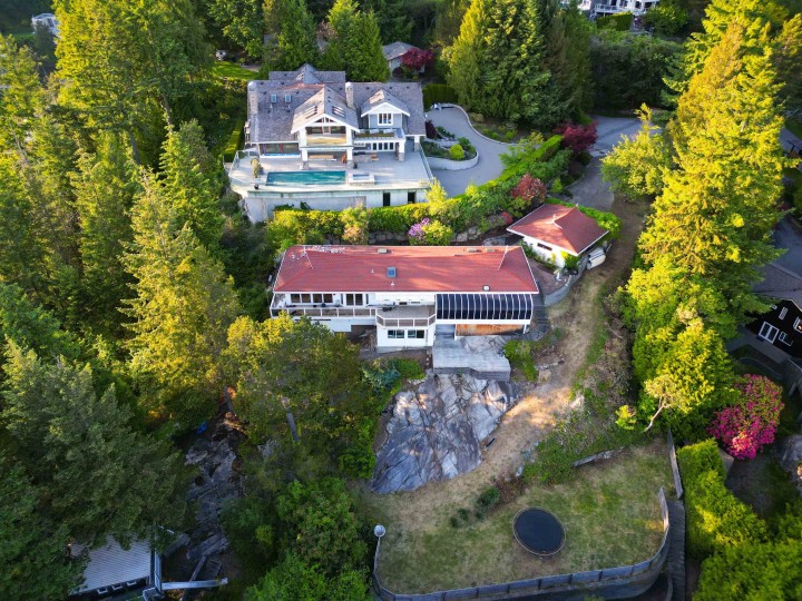 Photo 5 at 3 - 4665 Woodridge Place, Cypress Park Estates, West Vancouver