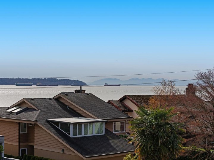 Photo 22 at 2317 Bellevue Avenue, Dundarave, West Vancouver
