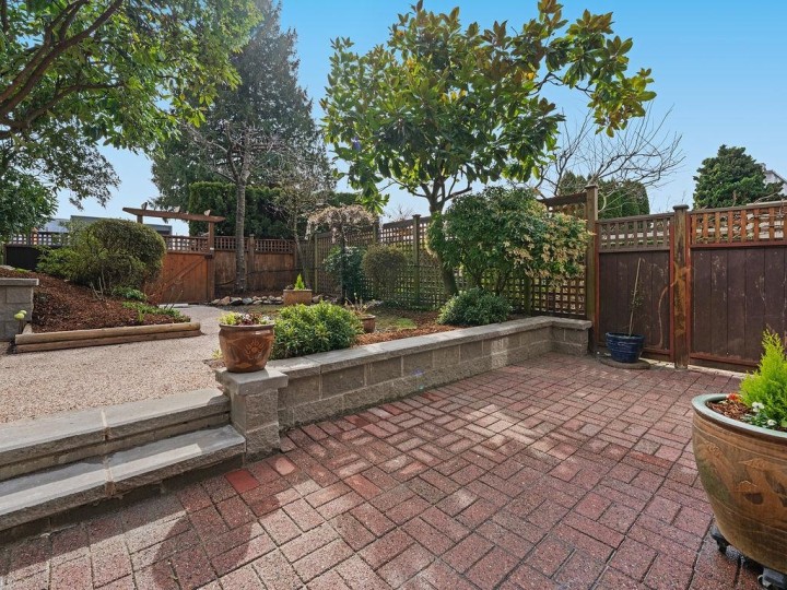 Photo 25 at 2317 Bellevue Avenue, Dundarave, West Vancouver