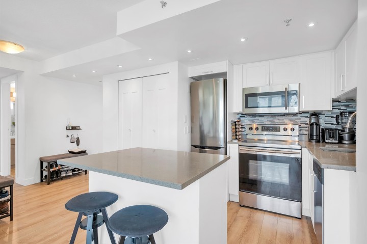 Photo 5 at 2404 - 1188 Howe Street, Downtown VW, Vancouver West