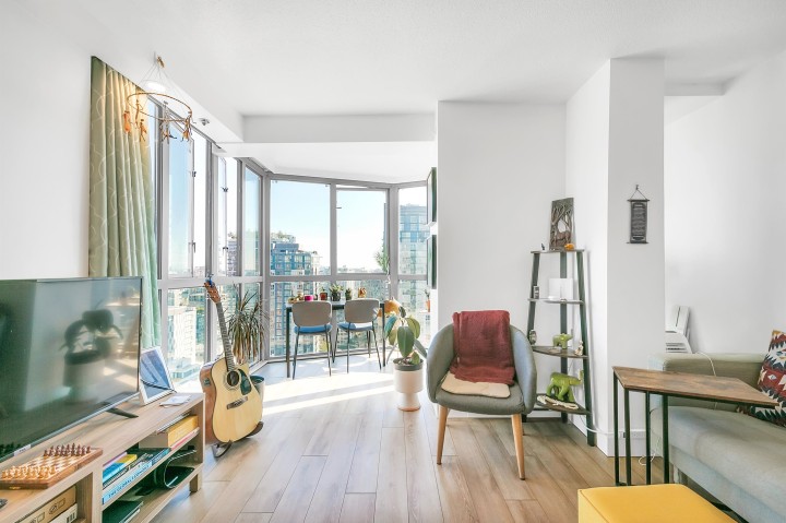 Photo 8 at 2404 - 1188 Howe Street, Downtown VW, Vancouver West