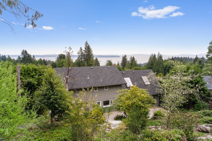 Photo 1 at 4607 Woodgreen Drive, Cypress Park Estates, West Vancouver
