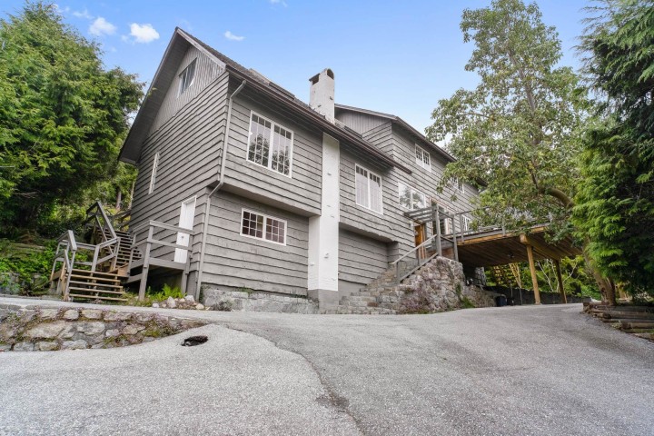 Photo 4 at 4607 Woodgreen Drive, Cypress Park Estates, West Vancouver