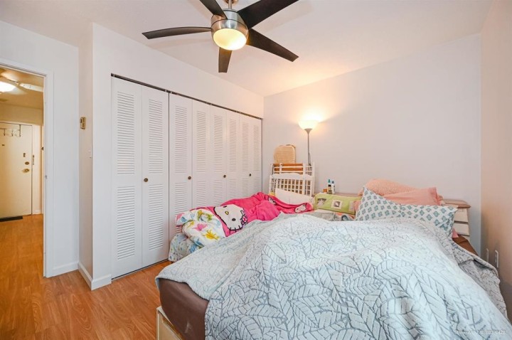 Photo 10 at 406 - 16 Lakewood Drive, Hastings, Vancouver East
