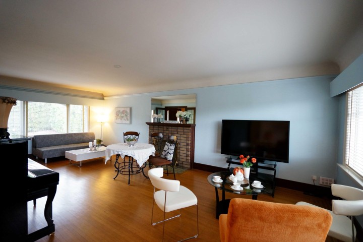 Photo 6 at 3945 W 10th Avenue, Point Grey, Vancouver West