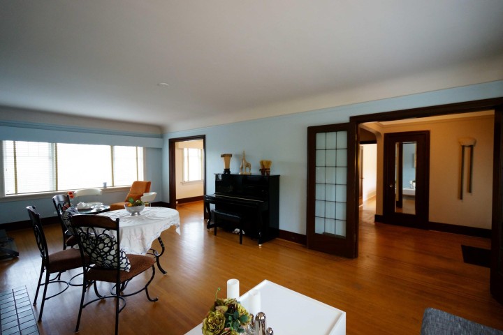 Photo 4 at 3945 W 10th Avenue, Point Grey, Vancouver West