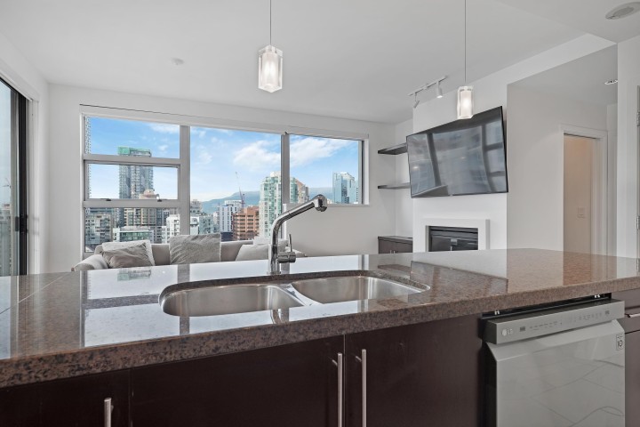 Photo 7 at 2404 - 1225 Richards Street, Downtown VW, Vancouver West