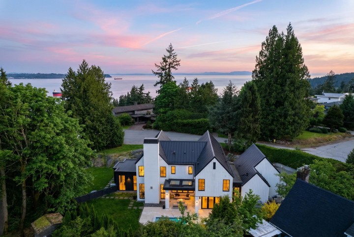 Photo 37 at 4050 Ripple Place, Bayridge, West Vancouver