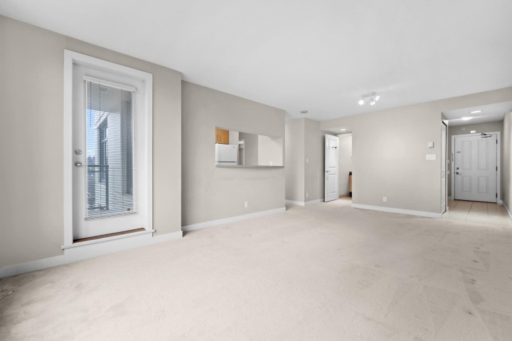 Photo 6 at 709 - 3660 Vanness Avenue, Collingwood VE, Vancouver East