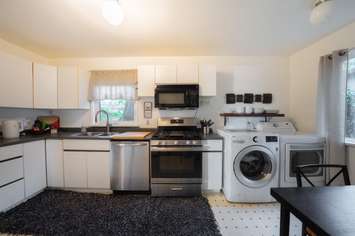 Photo 7 at 1372 Ottawa Avenue, Ambleside, West Vancouver