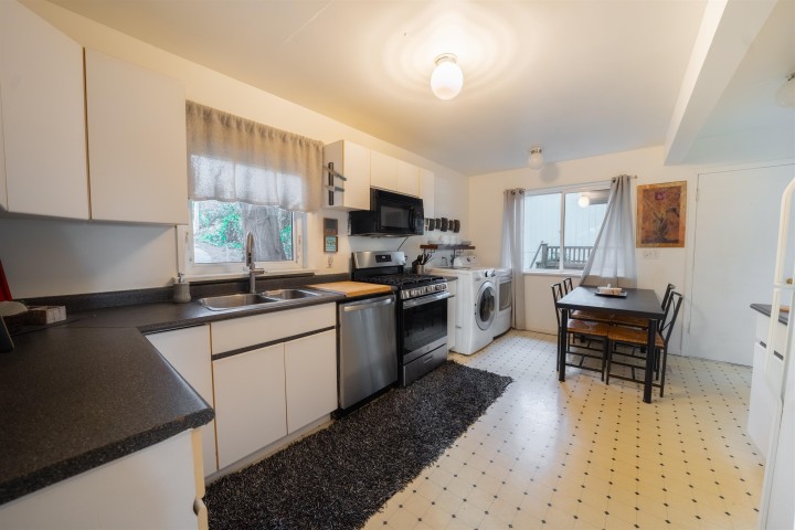 Photo 8 at 1372 Ottawa Avenue, Ambleside, West Vancouver