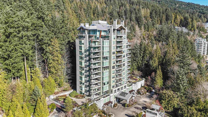 Photo 1 at 1001 - 3315 Cypress Place, Cypress Park Estates, West Vancouver