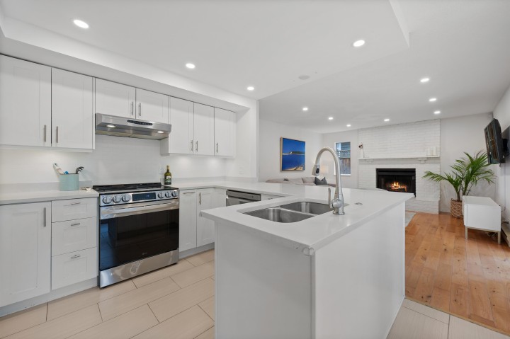 Photo 11 at 5636 Marine Drive, Eagle Harbour, West Vancouver