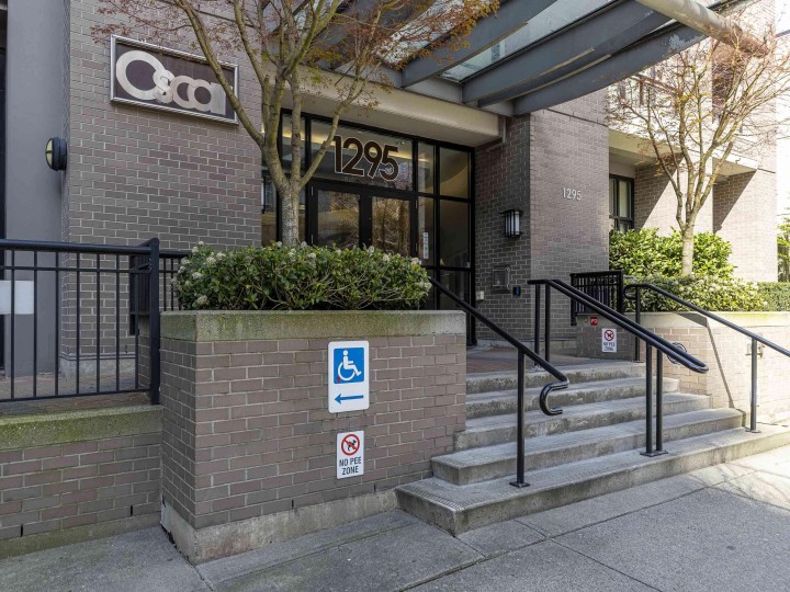 Photo 23 at 701 - 1295 Richards Street, Downtown VW, Vancouver West