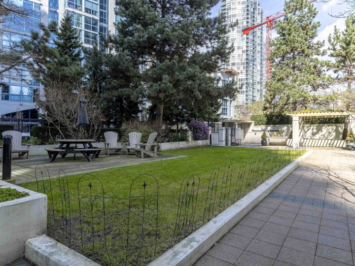 Photo 29 at 701 - 1295 Richards Street, Downtown VW, Vancouver West