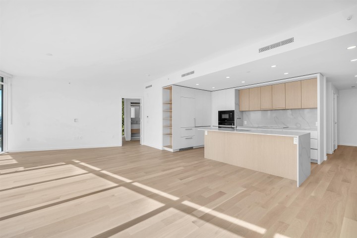 Photo 5 at 403 - 3963 Uplands Way, Cypress Park Estates, West Vancouver
