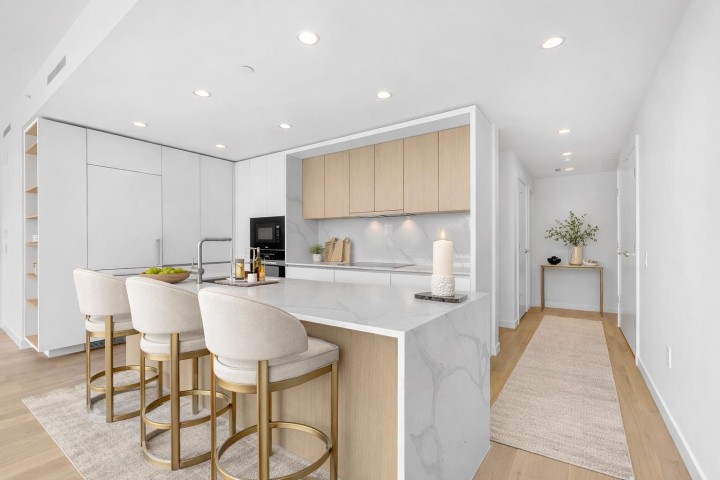 Photo 10 at 403 - 3963 Uplands Way, Cypress Park Estates, West Vancouver