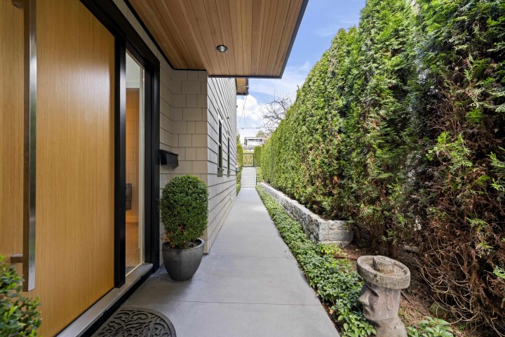 Photo 7 at 1230 Esquimalt Avenue, Ambleside, West Vancouver